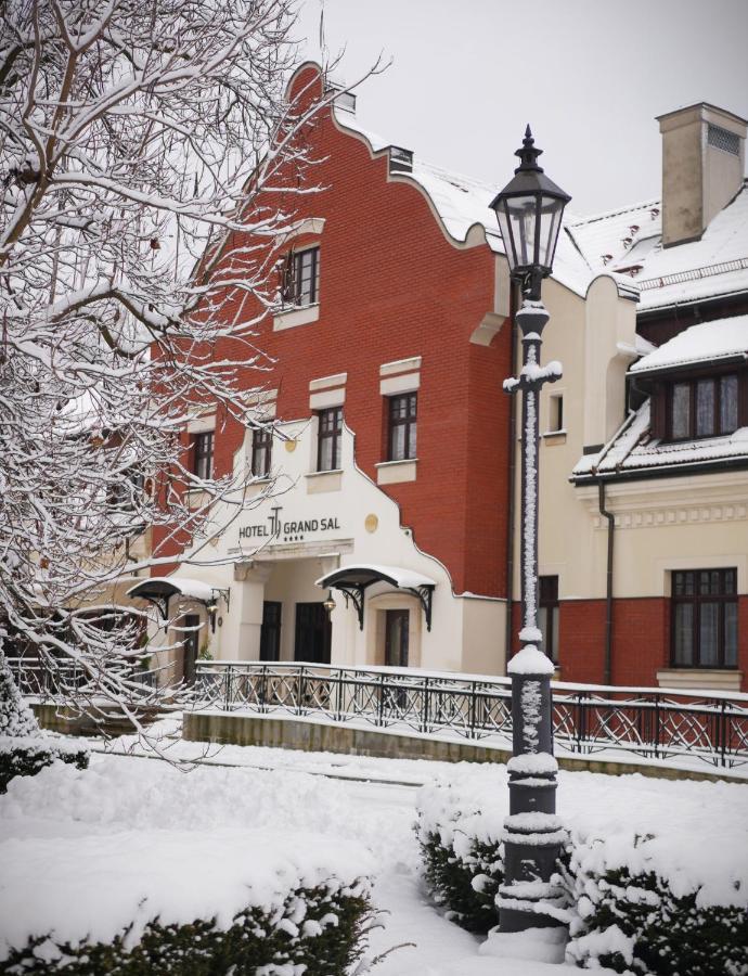 Hotel Grand Sal Vělička Exteriér fotografie