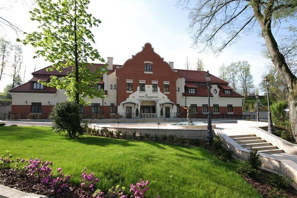 Hotel Grand Sal Vělička Exteriér fotografie