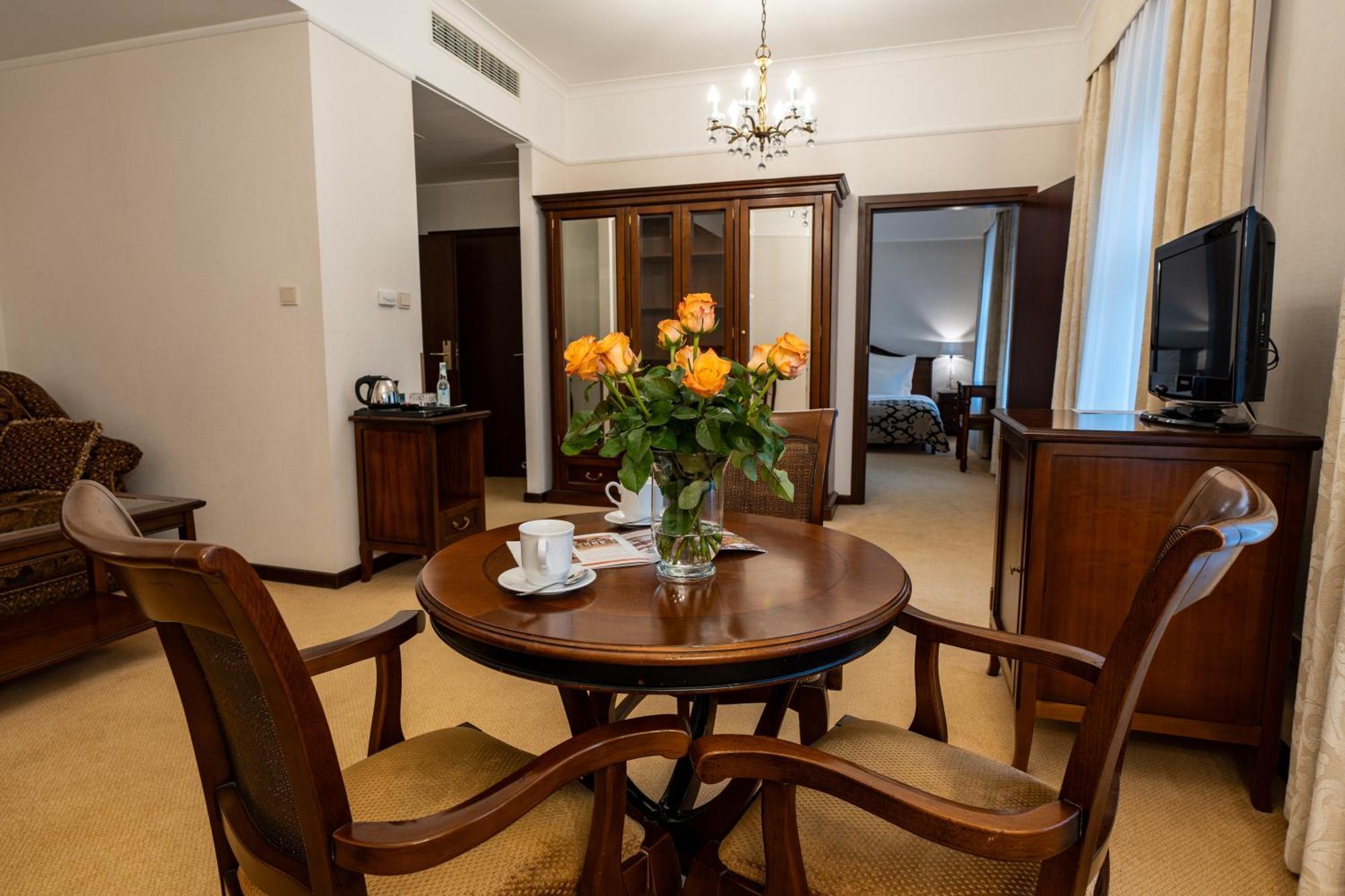 Hotel Grand Sal Vělička Exteriér fotografie
